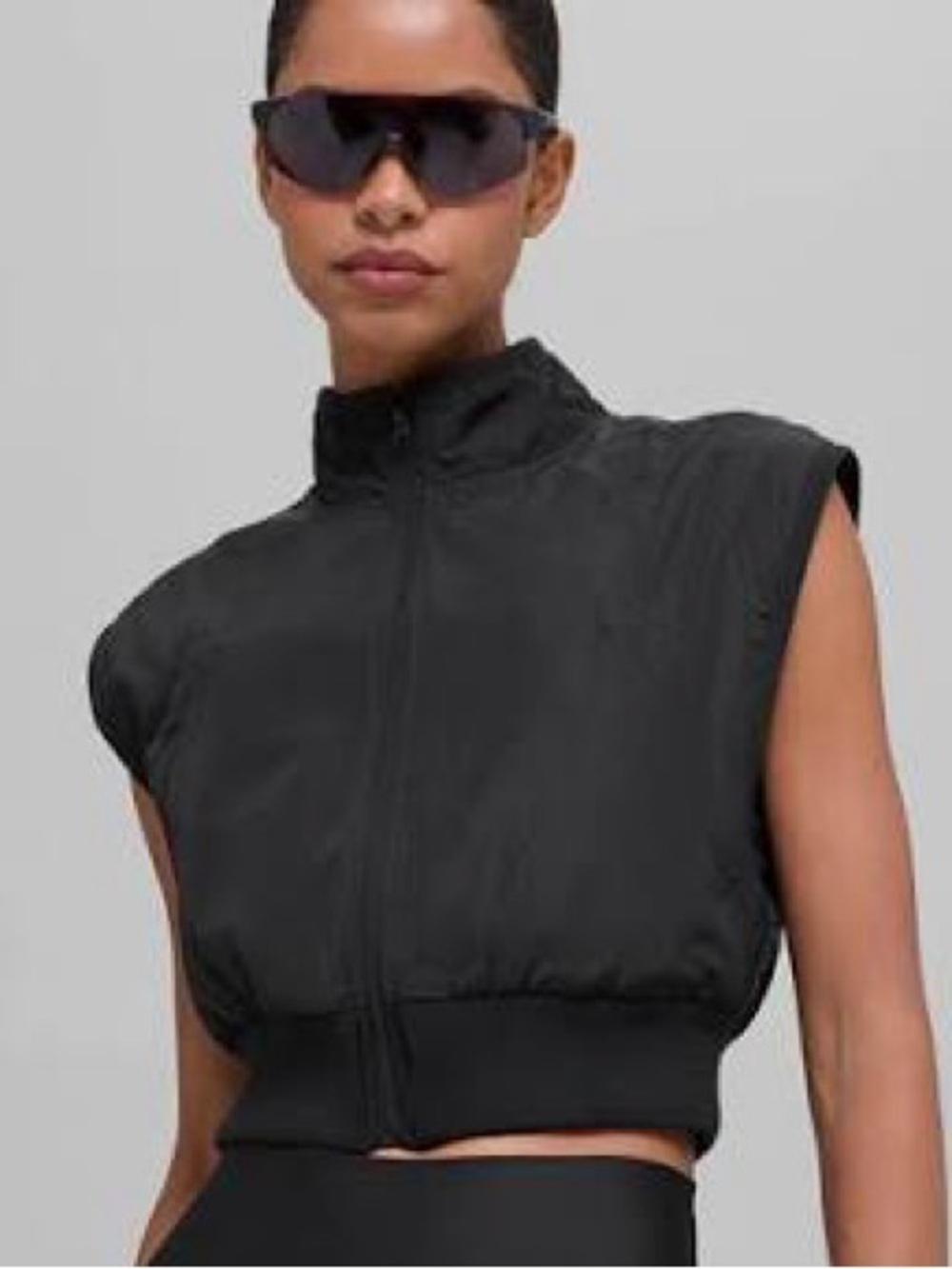 Alo Yoga - In Motion Vest in XS / Black